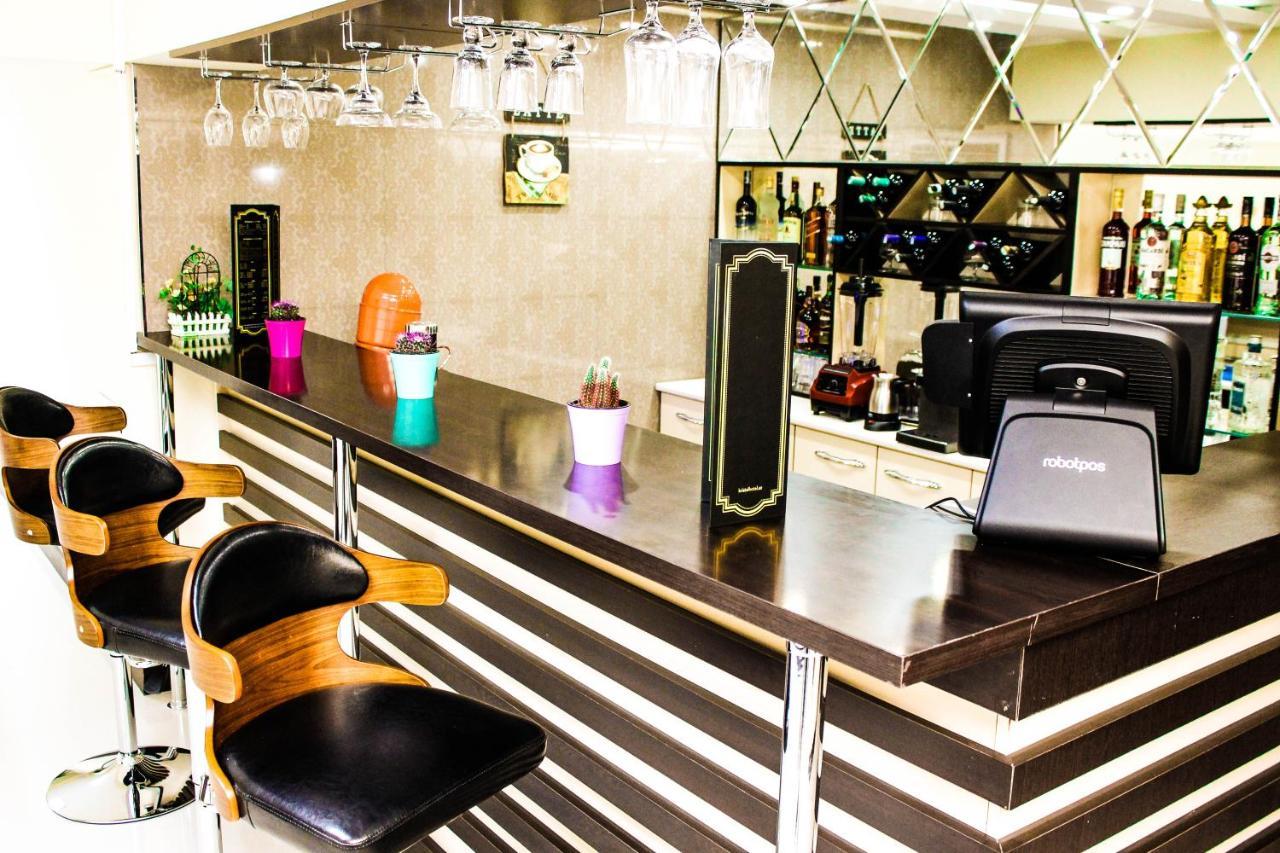 Kristal Hotel Masazir Екстер'єр фото