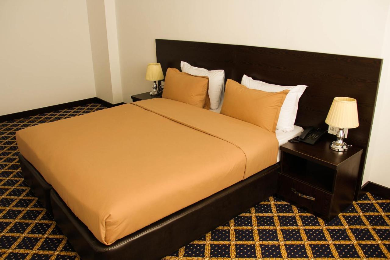 Kristal Hotel Masazir Екстер'єр фото