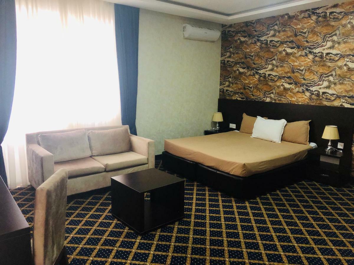 Kristal Hotel Masazir Екстер'єр фото